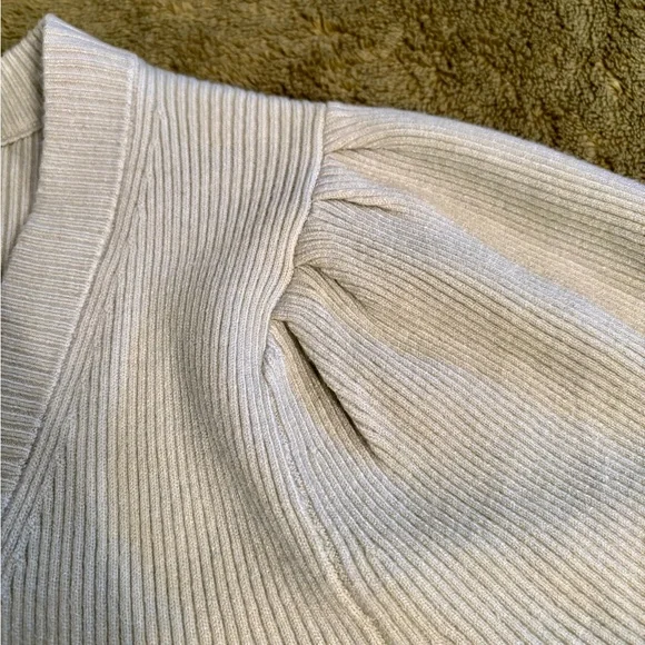 Ardene Ribbed Knit Shrug in light Sage Green - Picture 7 of 12